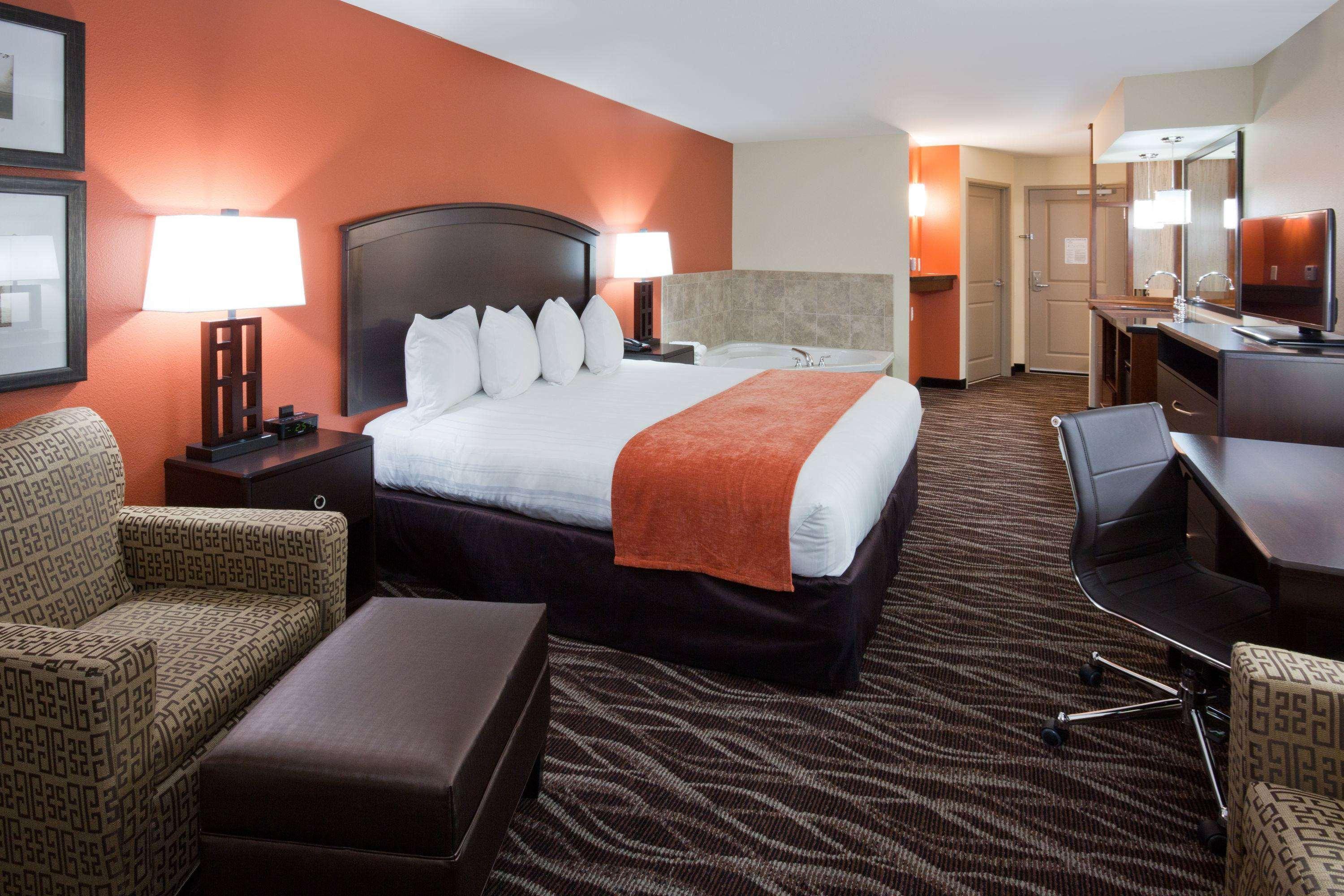 Americinn By Wyndham Waupun Екстер'єр фото