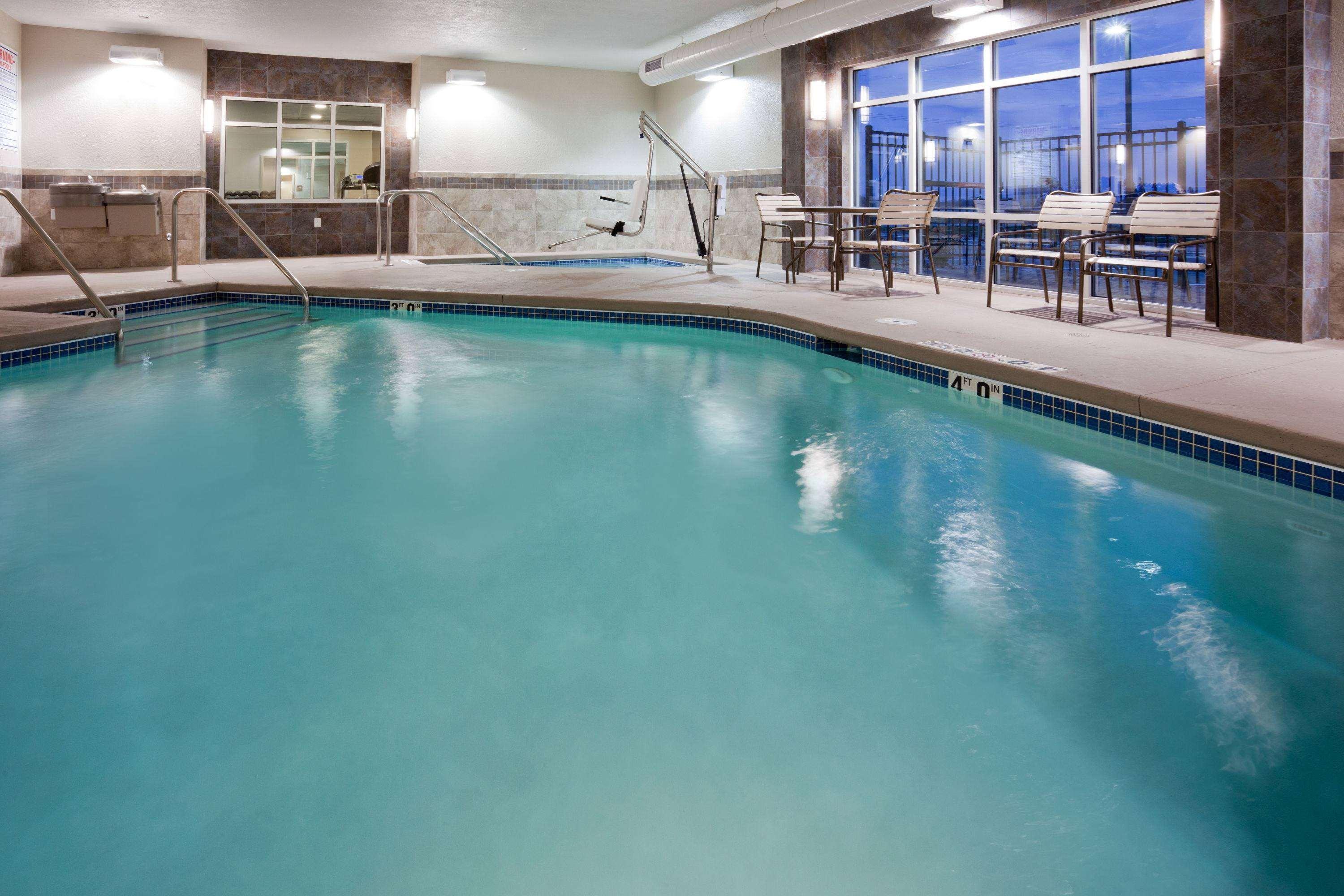 Americinn By Wyndham Waupun Екстер'єр фото
