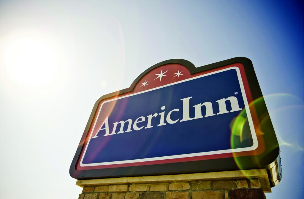 Americinn By Wyndham Waupun Екстер'єр фото